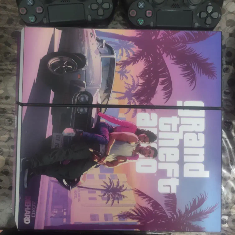 پلی استیشن 4 فت مدل 1216 ظرفیت 500 گیگابایت با دو دسته و 6 بازی به‌روز